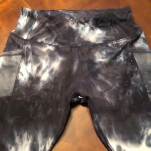 A Core Size XL mid calf Tue Dye workout out pants